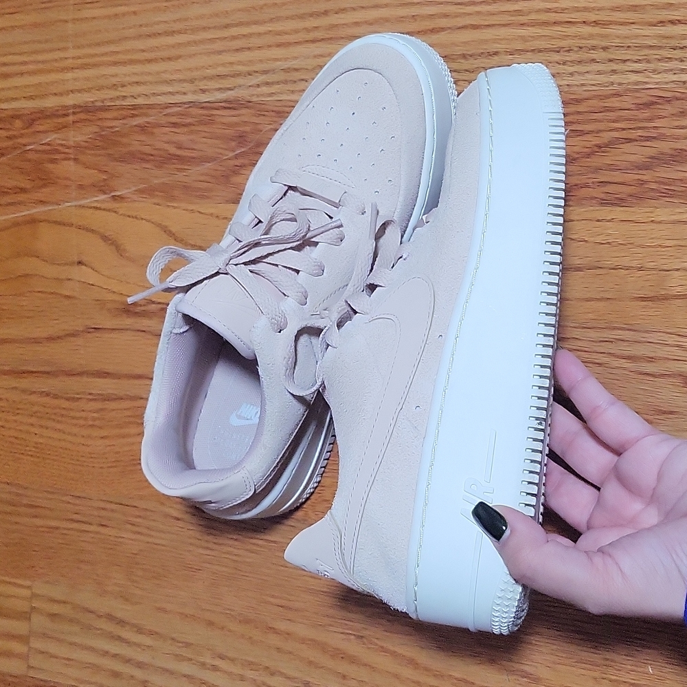 Nike AF1 platform sage suade size 7.5 Blush pink color.